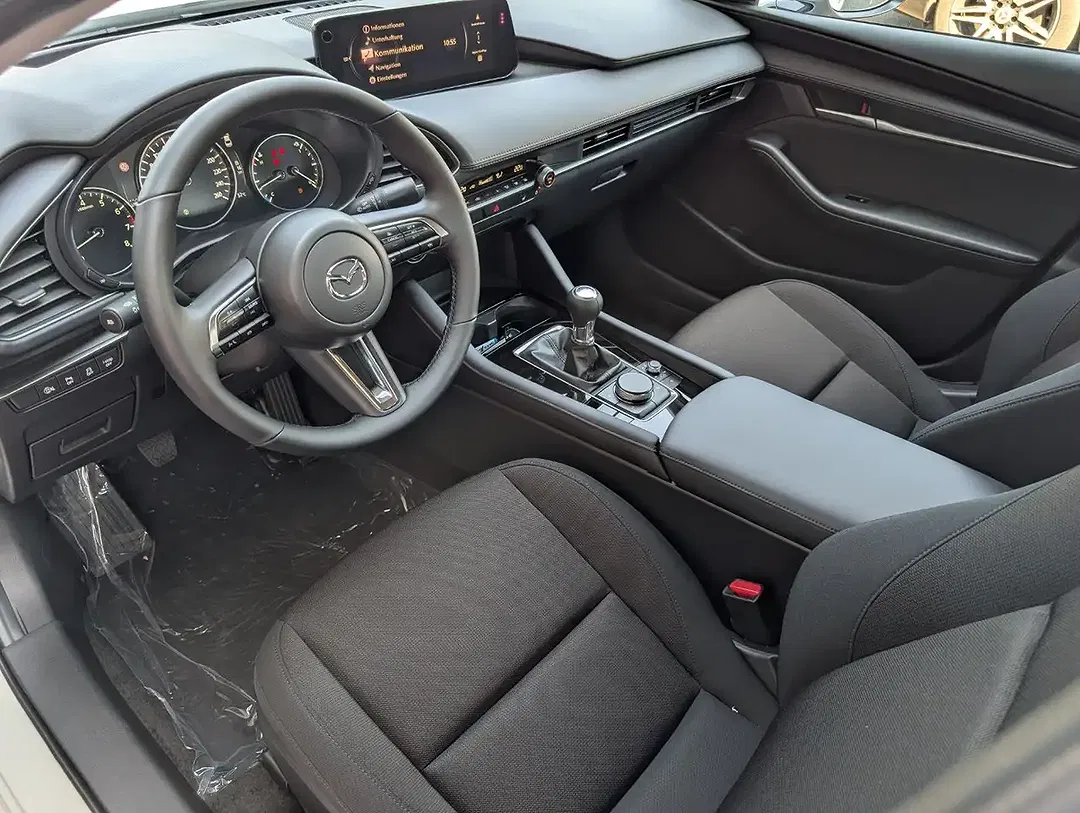 Mazda 3 2.5 6MT Centre-Line - Thumbnail 17