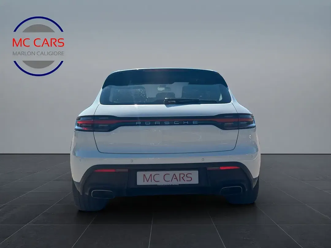 Porsche Macan - Thumbnail 3