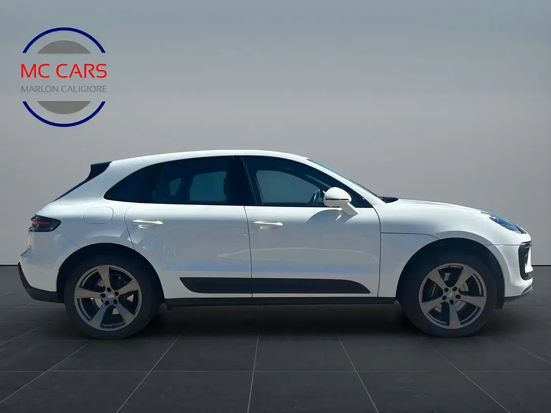 Porsche Macan - Thumbnail 5