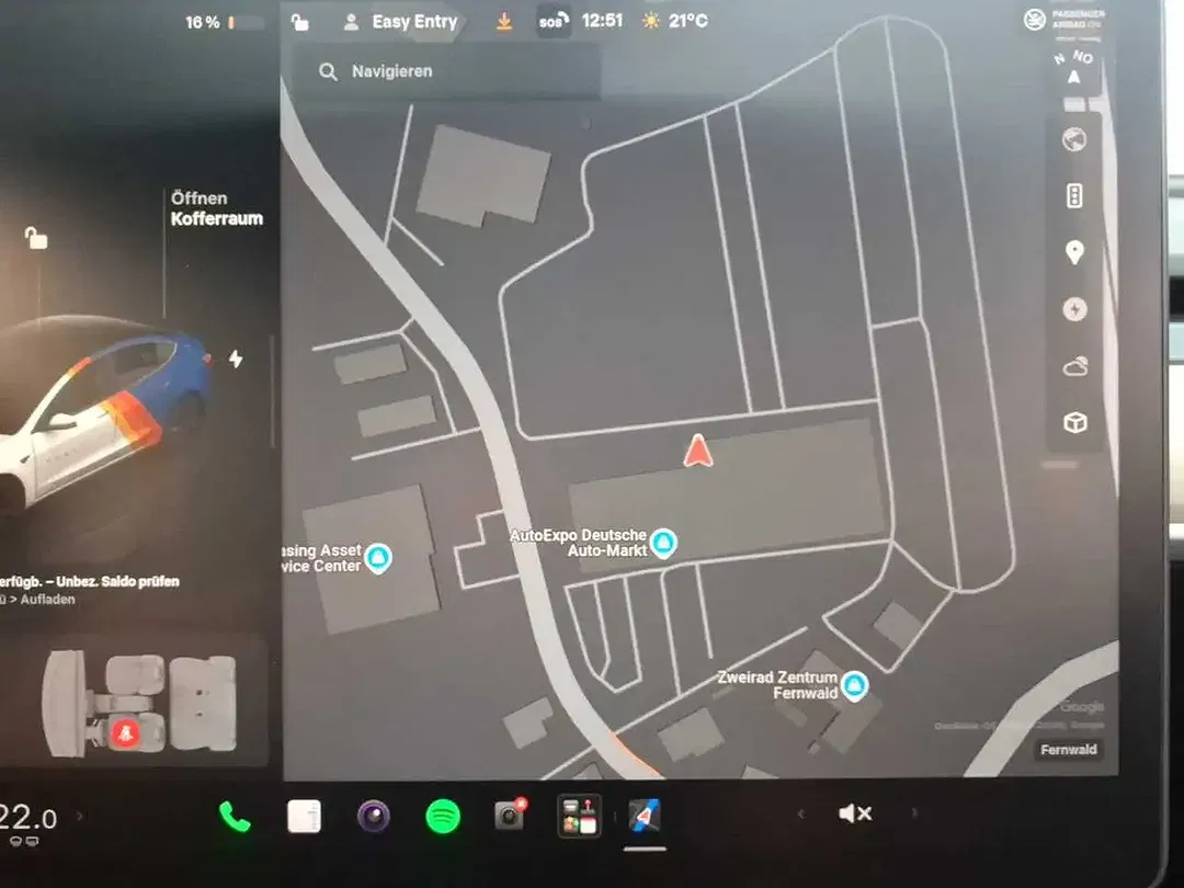Tesla Model 3 RWD - Thumbnail 12