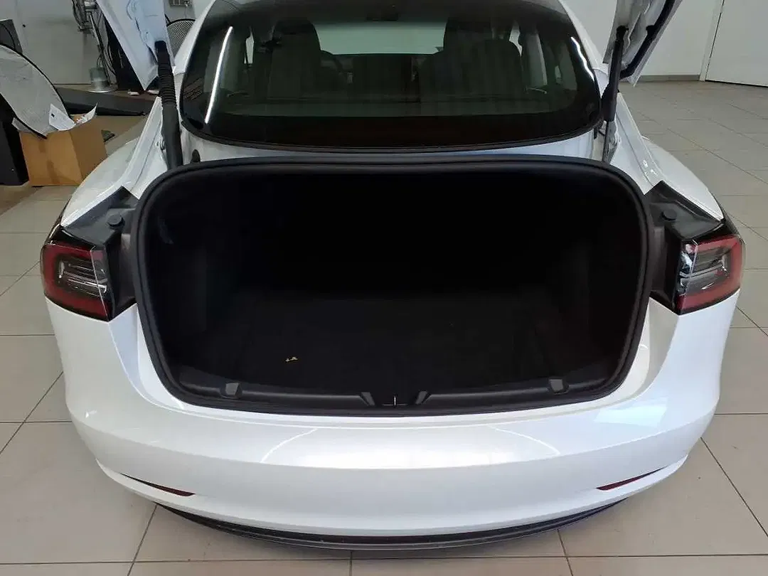 Tesla Model 3 RWD - foto 15