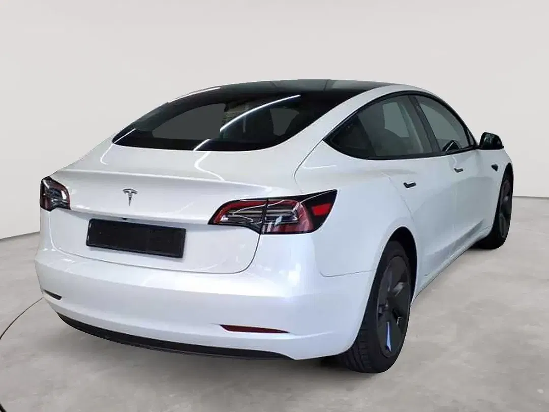 Tesla Model 3 RWD - Thumbnail 4