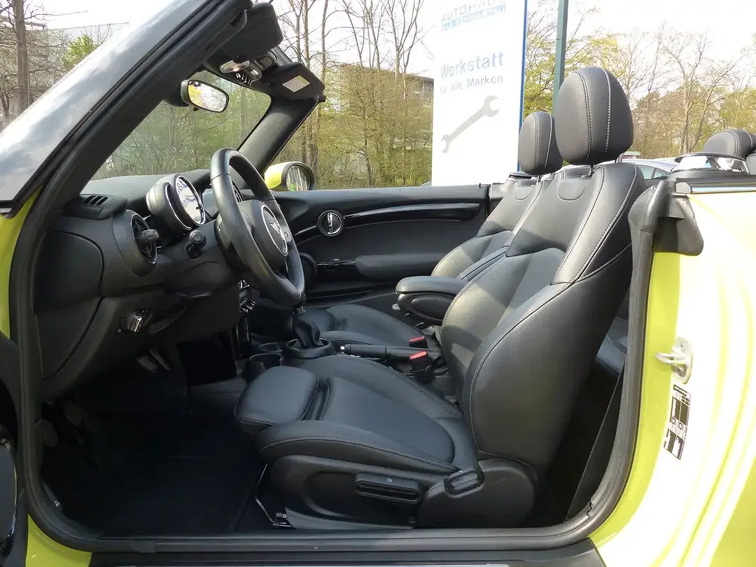 MINI One Cabrio Classic Trim - Thumbnail 12