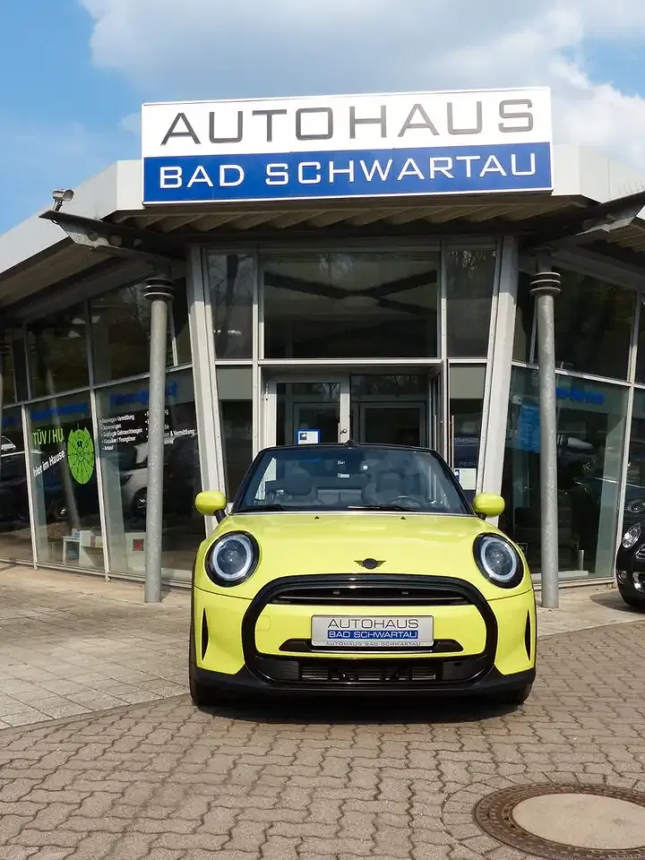 MINI One Cabrio Classic Trim - Thumbnail 3