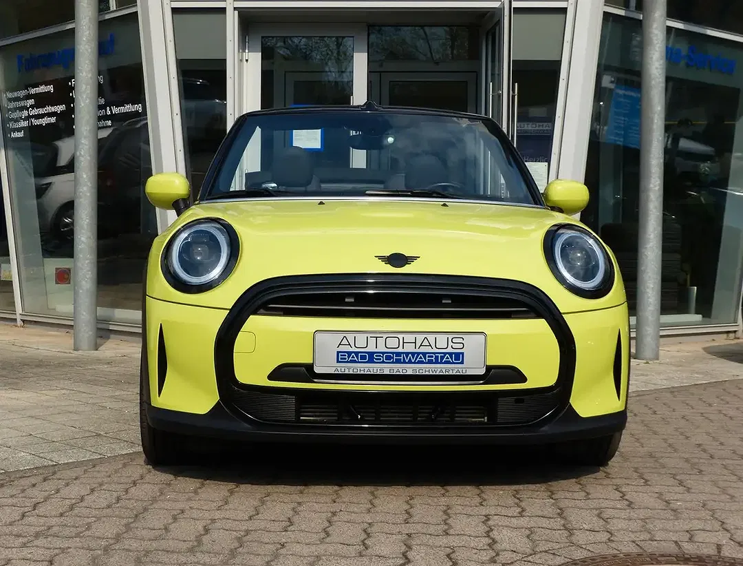 MINI One Cabrio Classic Trim - Thumbnail 4