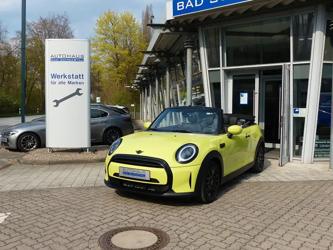 MINI One Cabrio Classic Trim - Thumbnail 5