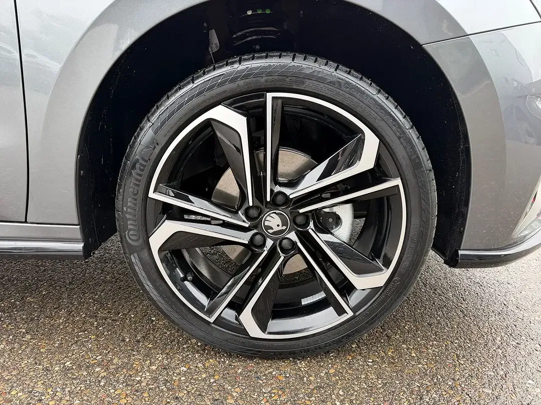 Skoda Fabia 1.5 TSI DSG Monte Carlo - foto 14