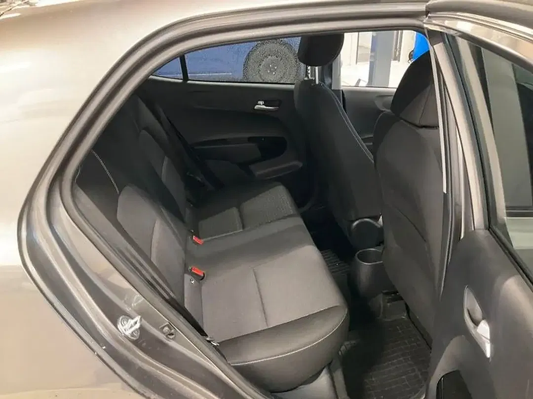 Kia Picanto - Thumbnail 5