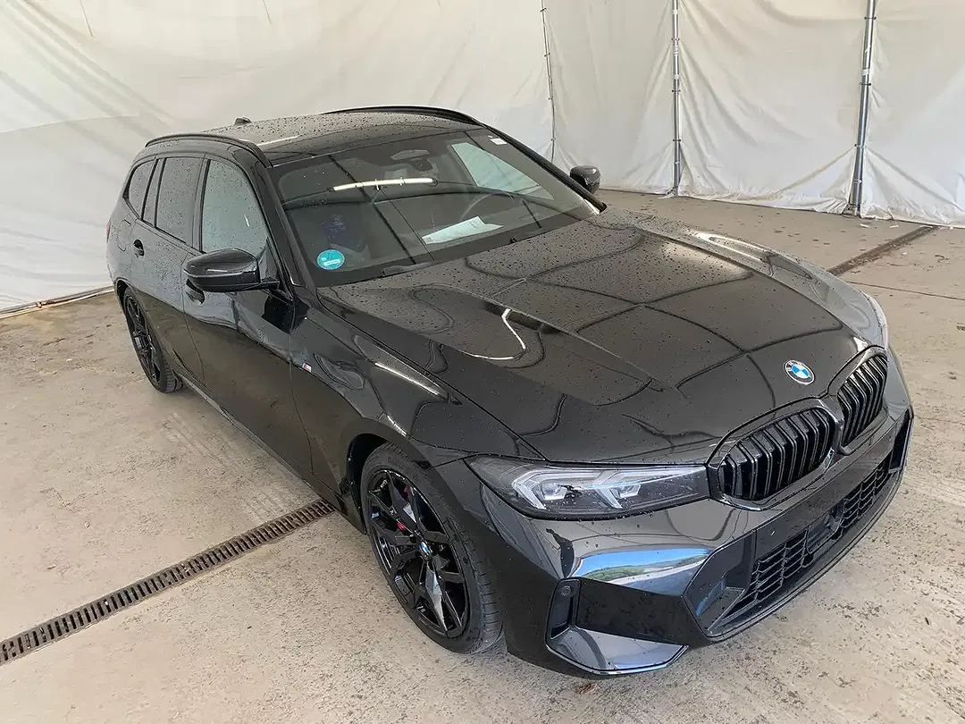 BMW 320 xDrive M Sport Pro - Thumbnail 2