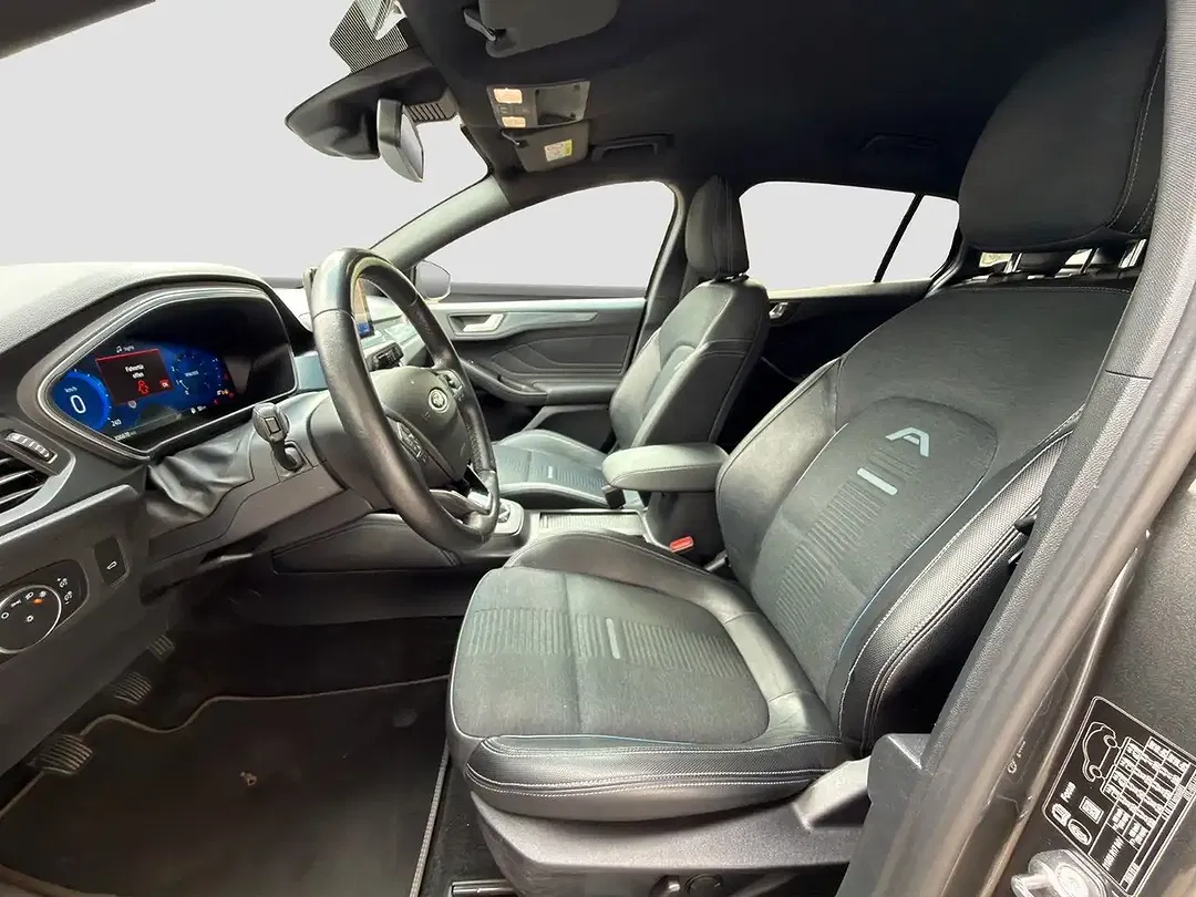 Ford Focus Active X - Thumbnail 10