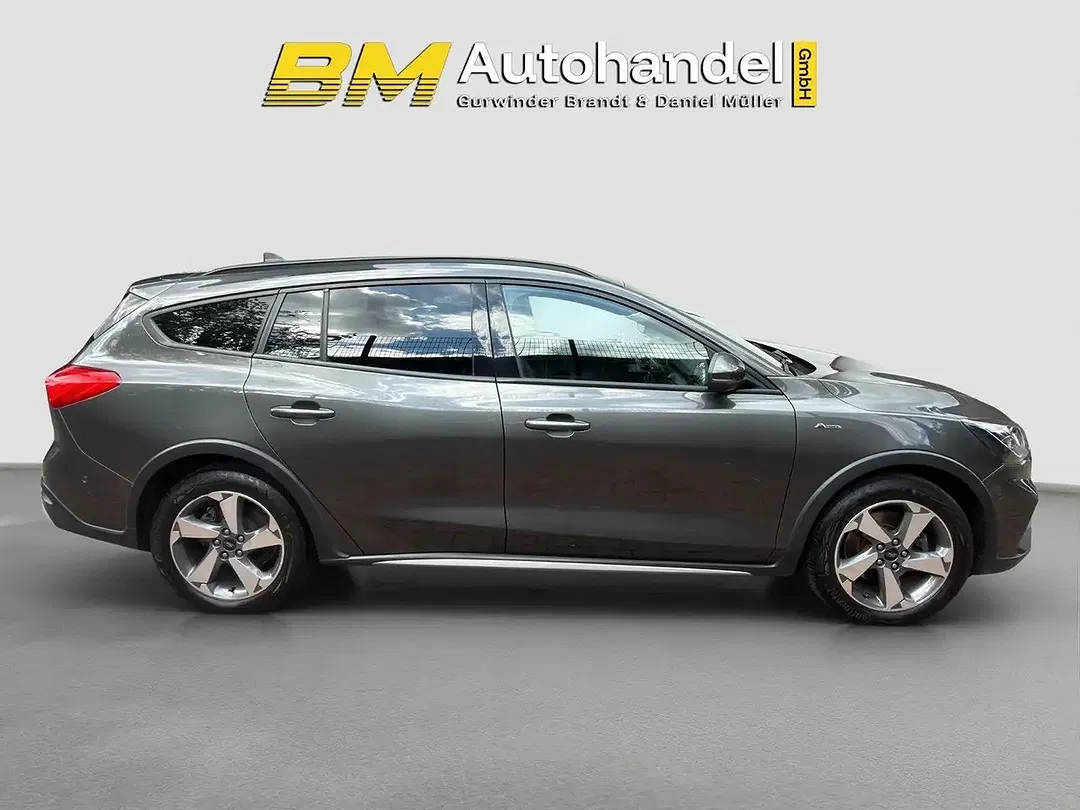 Ford Focus Active X - Thumbnail 5