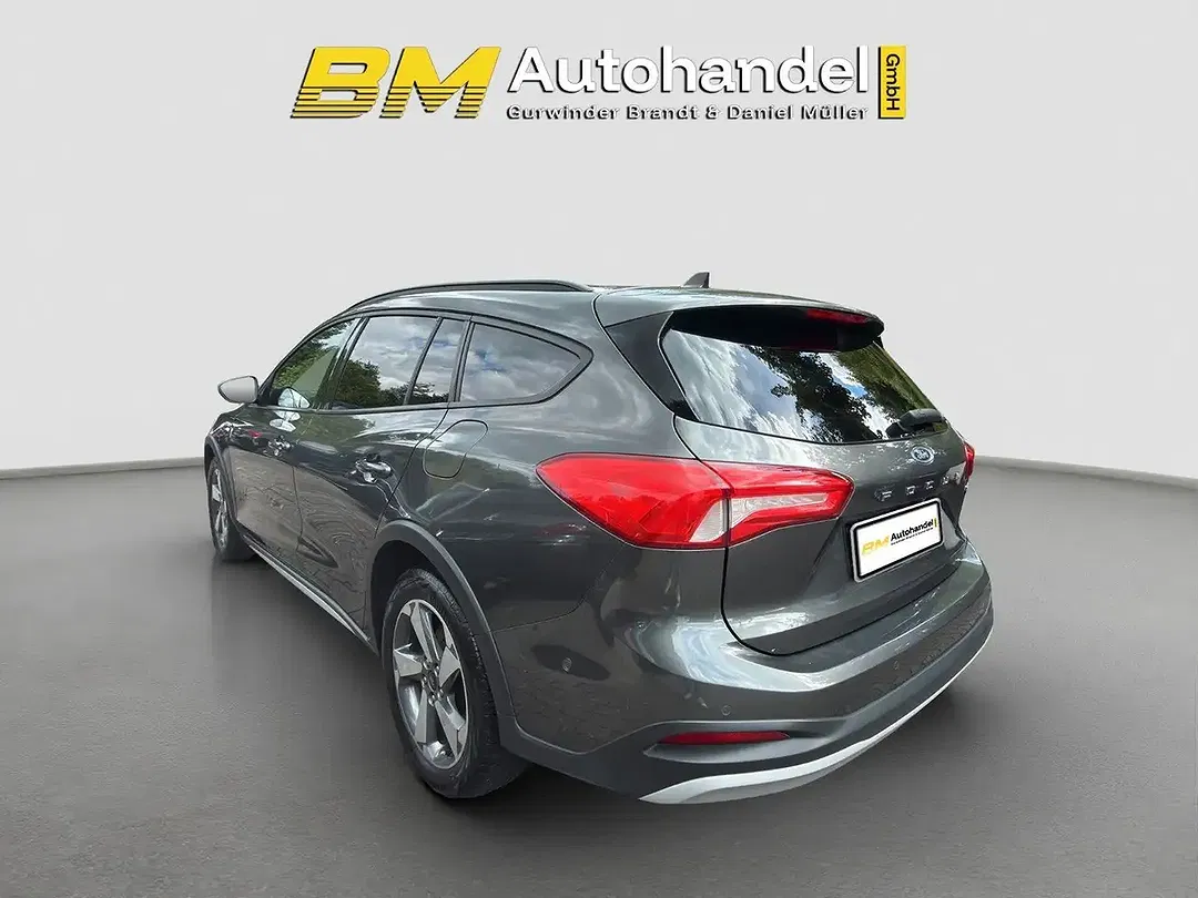 Ford Focus Active X - Thumbnail 8