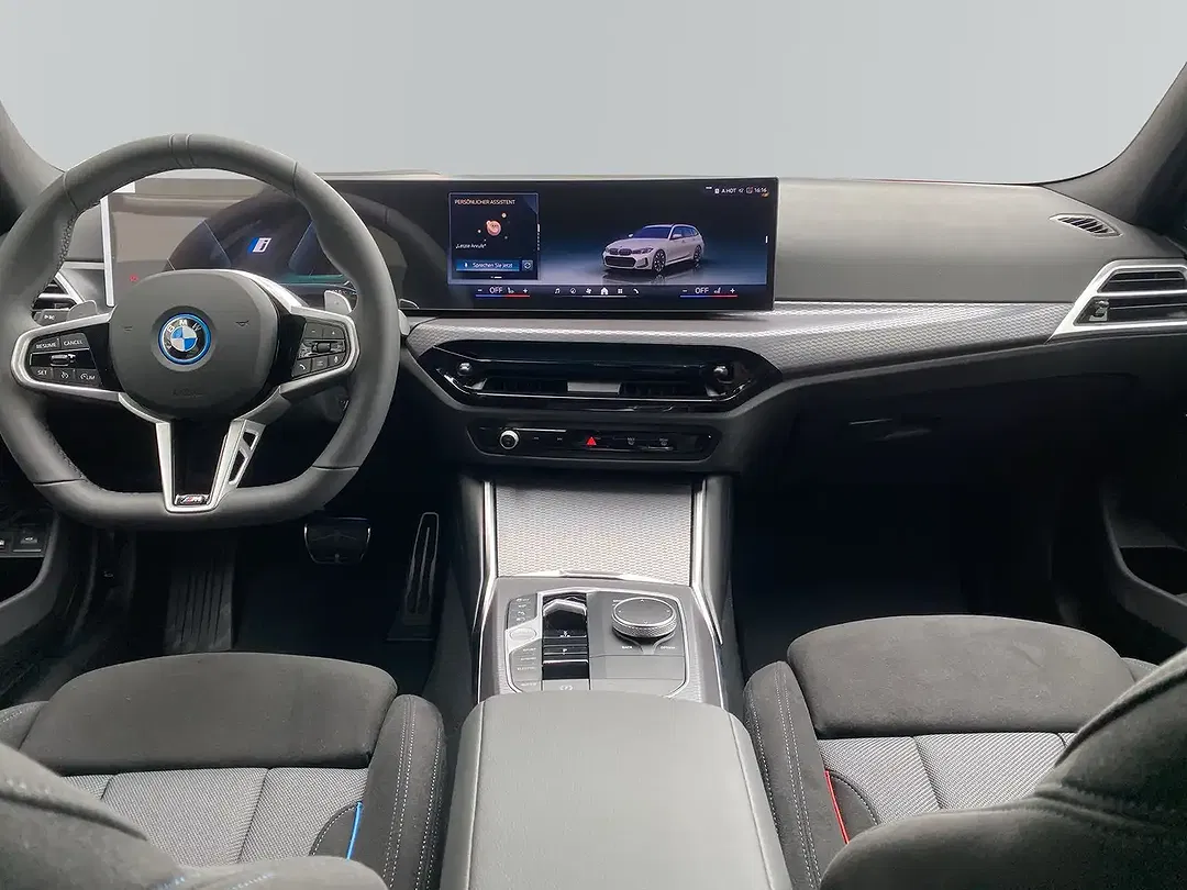 BMW 330 xDrive M - Thumbnail 12