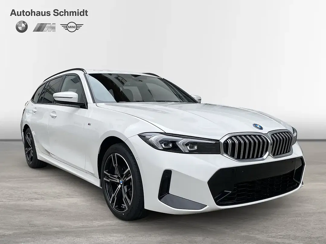 BMW 330 xDrive M - Thumbnail 6