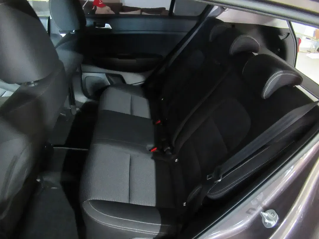 Kia Sportage Vision - Thumbnail 7