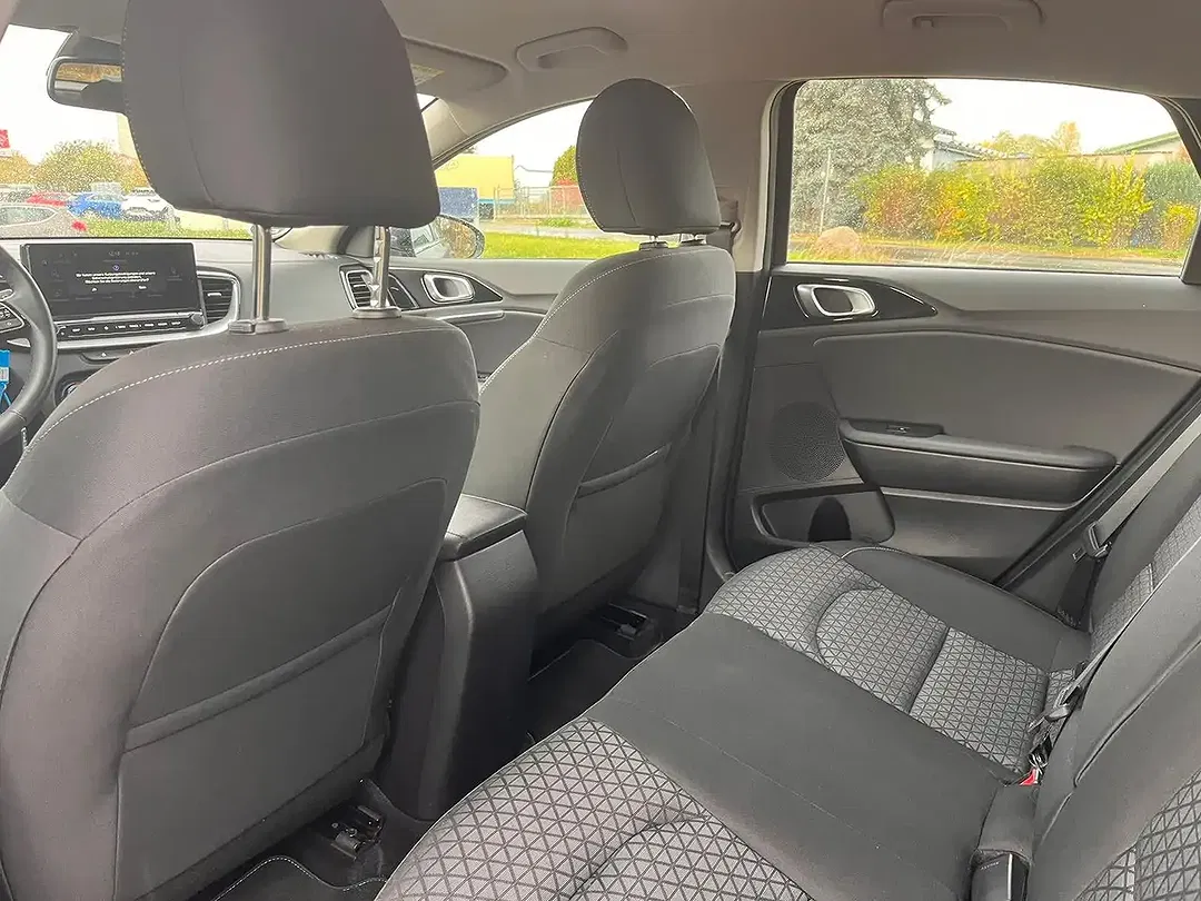 Kia Ceed / cee'd 1.5 Vision - Thumbnail 10