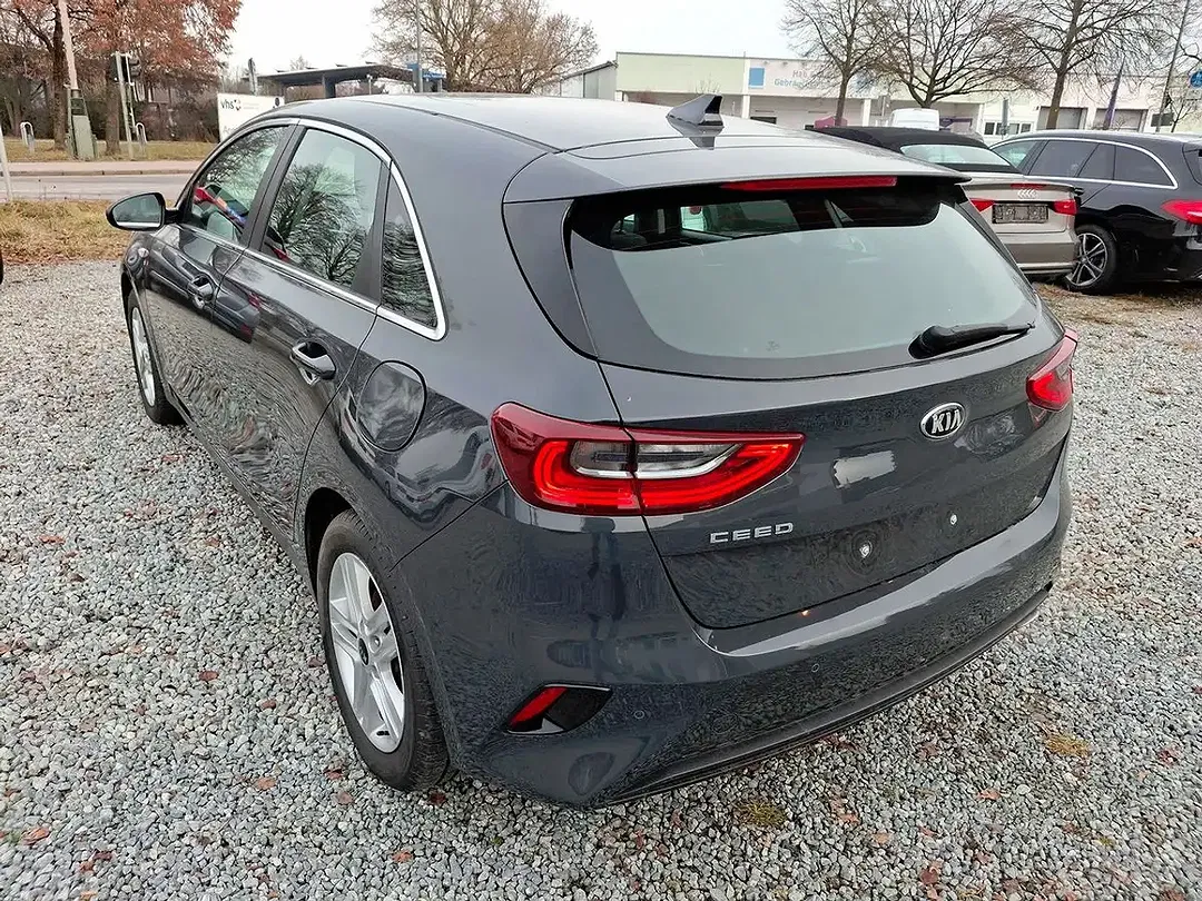 Kia Ceed / cee'd 1.5 Vision - foto 2