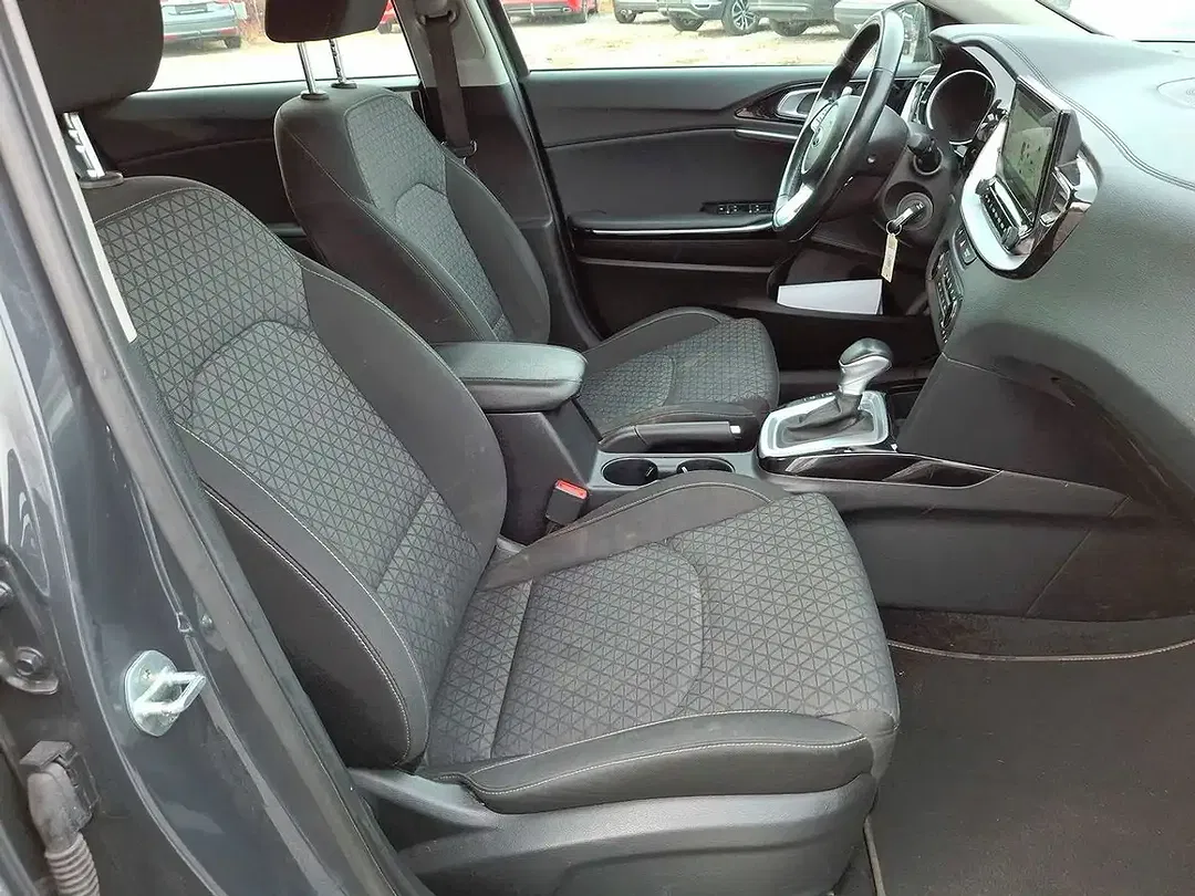 Kia Ceed / cee'd 1.5 Vision - Thumbnail 9