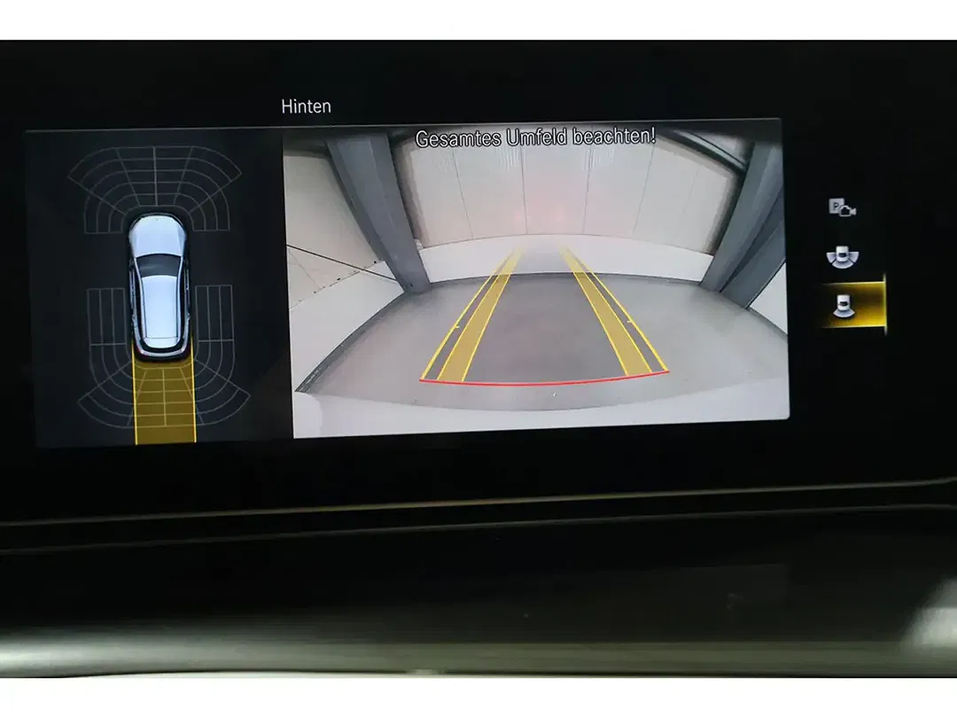 Mercedes-Benz EQC 400 4MATIC - Thumbnail 12