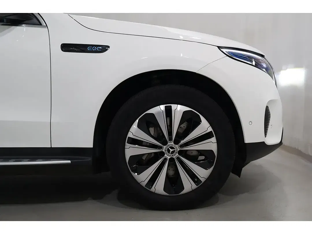 Mercedes-Benz EQC 400 4MATIC - Thumbnail 6