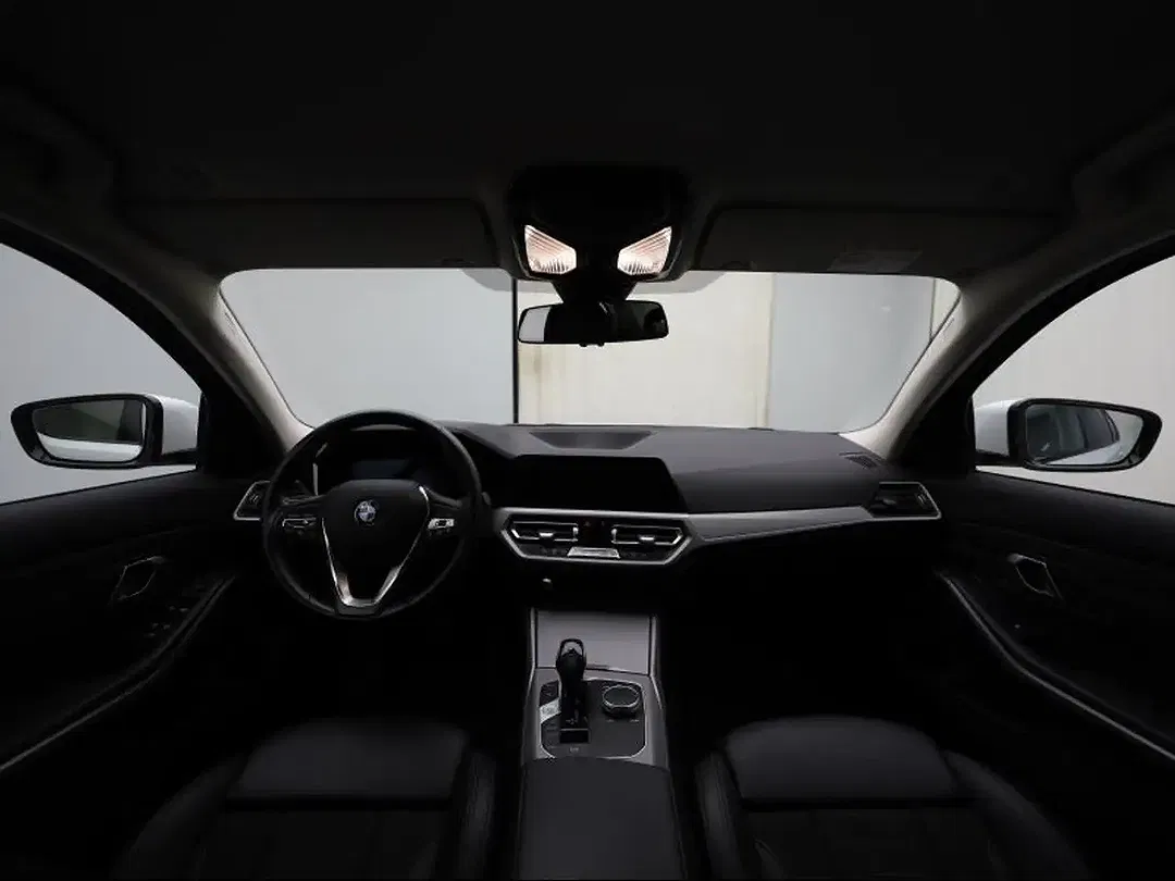 BMW 318 - Thumbnail 7