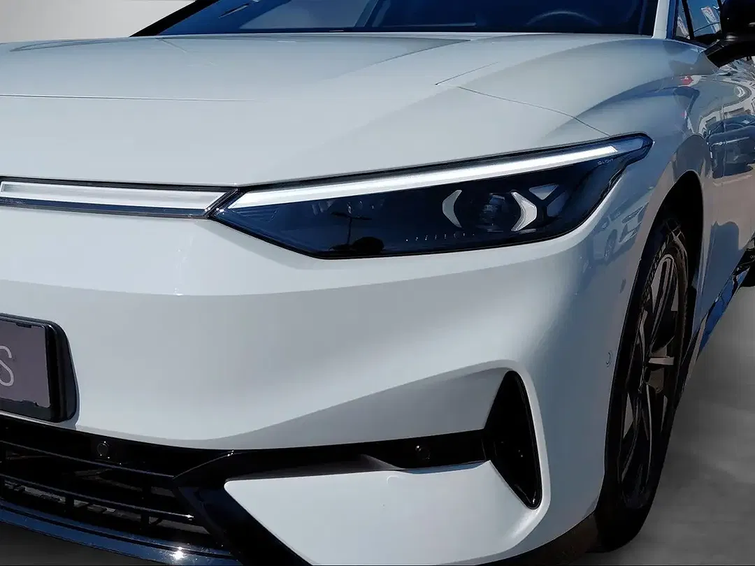Volkswagen ID.7 4Motion Business - Thumbnail 7