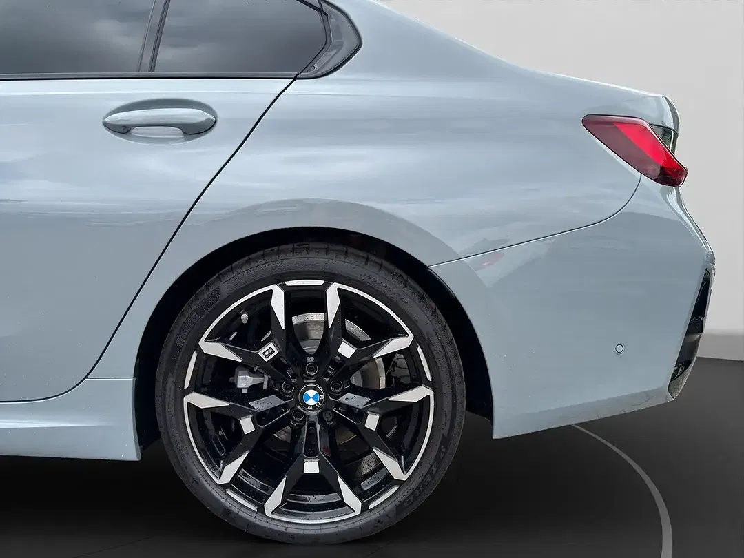 BMW 320 - Thumbnail 12