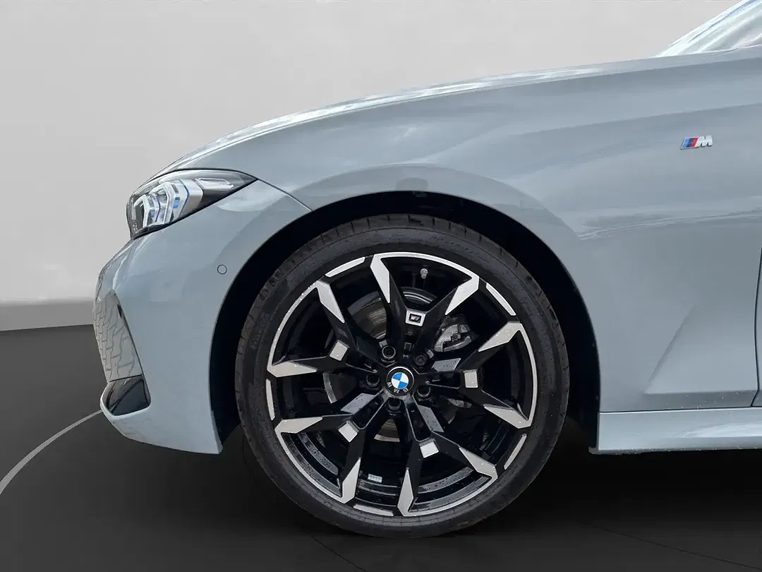 BMW 320 - Thumbnail 9