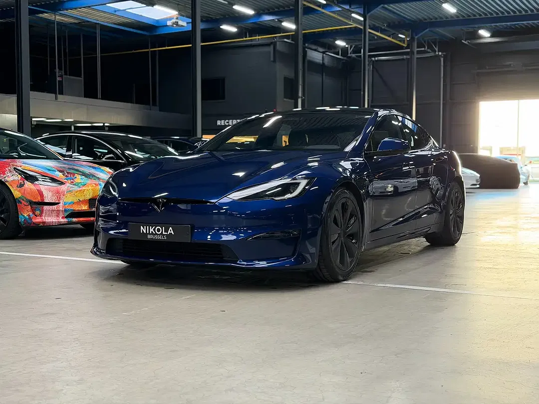 Tesla Model S Plaid - Thumbnail 8