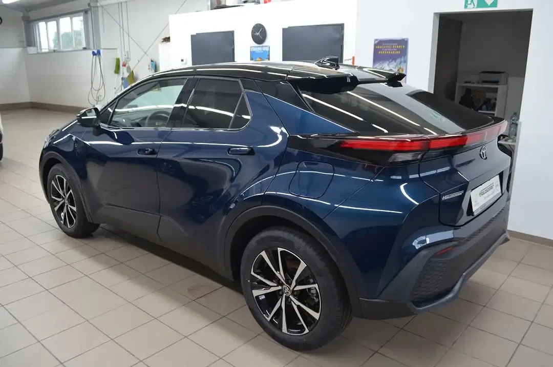 Toyota C-HR Hybrid Teamplayer - Thumbnail 6