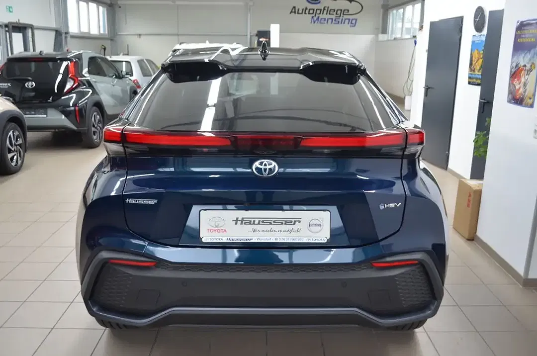 Toyota C-HR Hybrid Teamplayer - Thumbnail 7