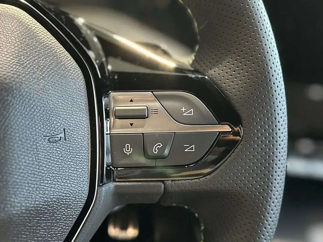 Peugeot 308 136 Hybrid - Thumbnail 13
