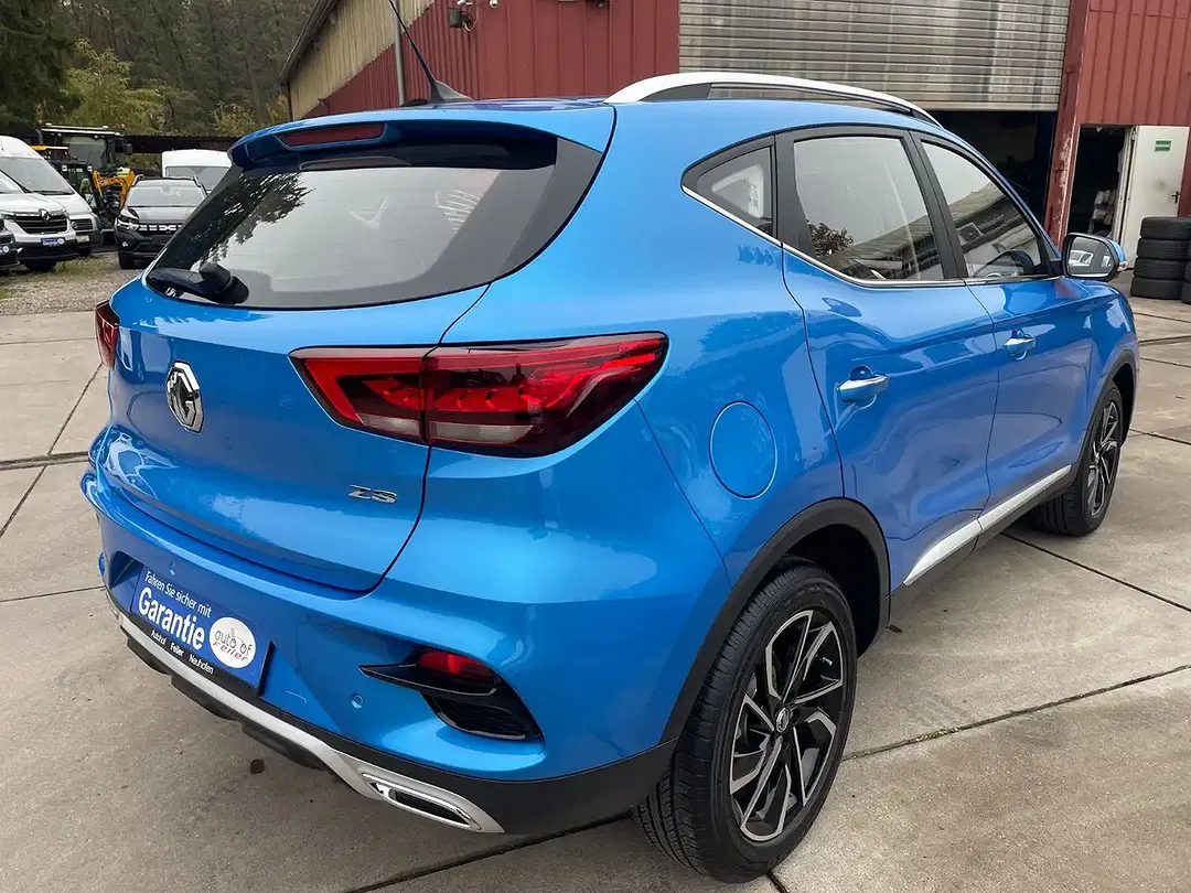 MG ZS 1.5 Luxury - Thumbnail 3