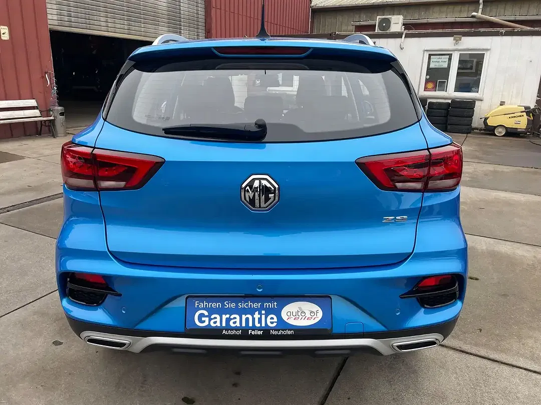 MG ZS 1.5 Luxury - Thumbnail 4