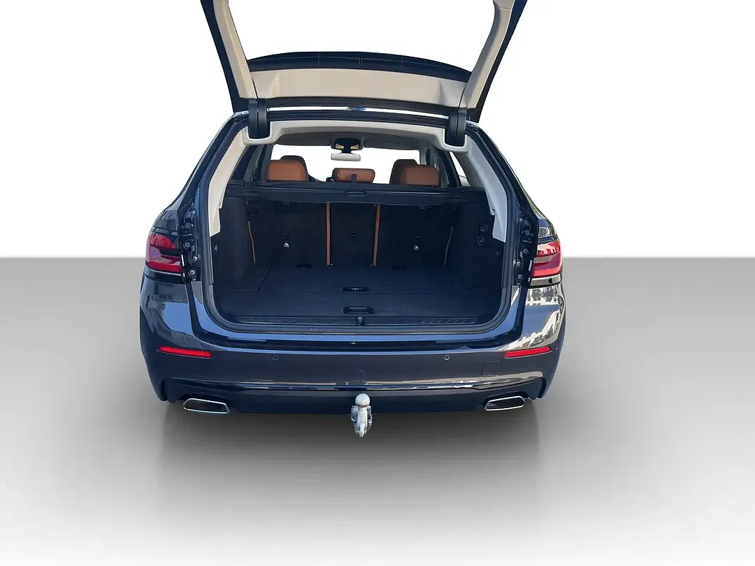 BMW 520 xDrive Touring - Thumbnail 12