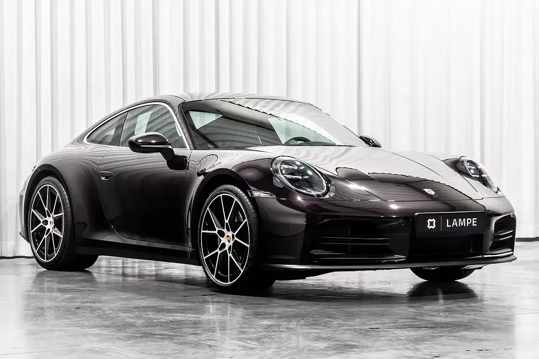 Porsche 911 Carrera Coupe - Thumbnail 5