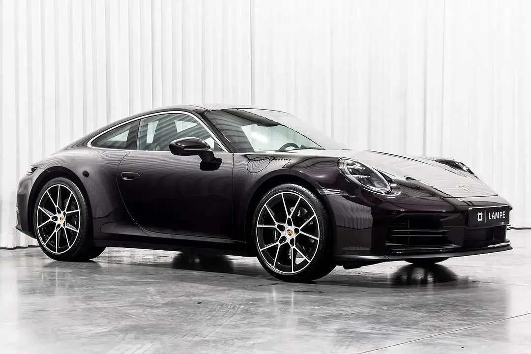 Porsche 911 Carrera Coupe - Thumbnail 6