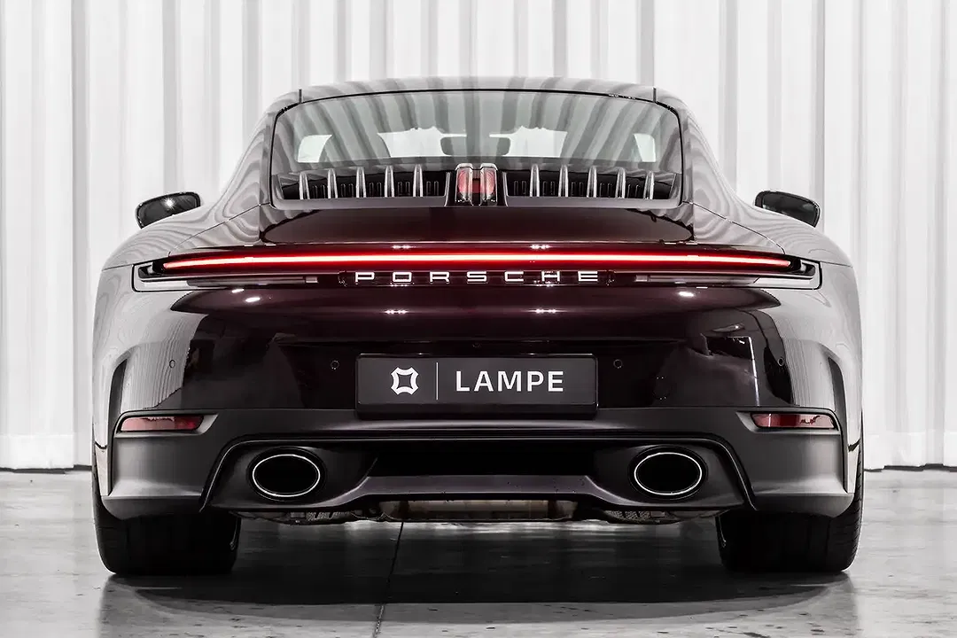 Porsche 911 Carrera Coupe - Thumbnail 7
