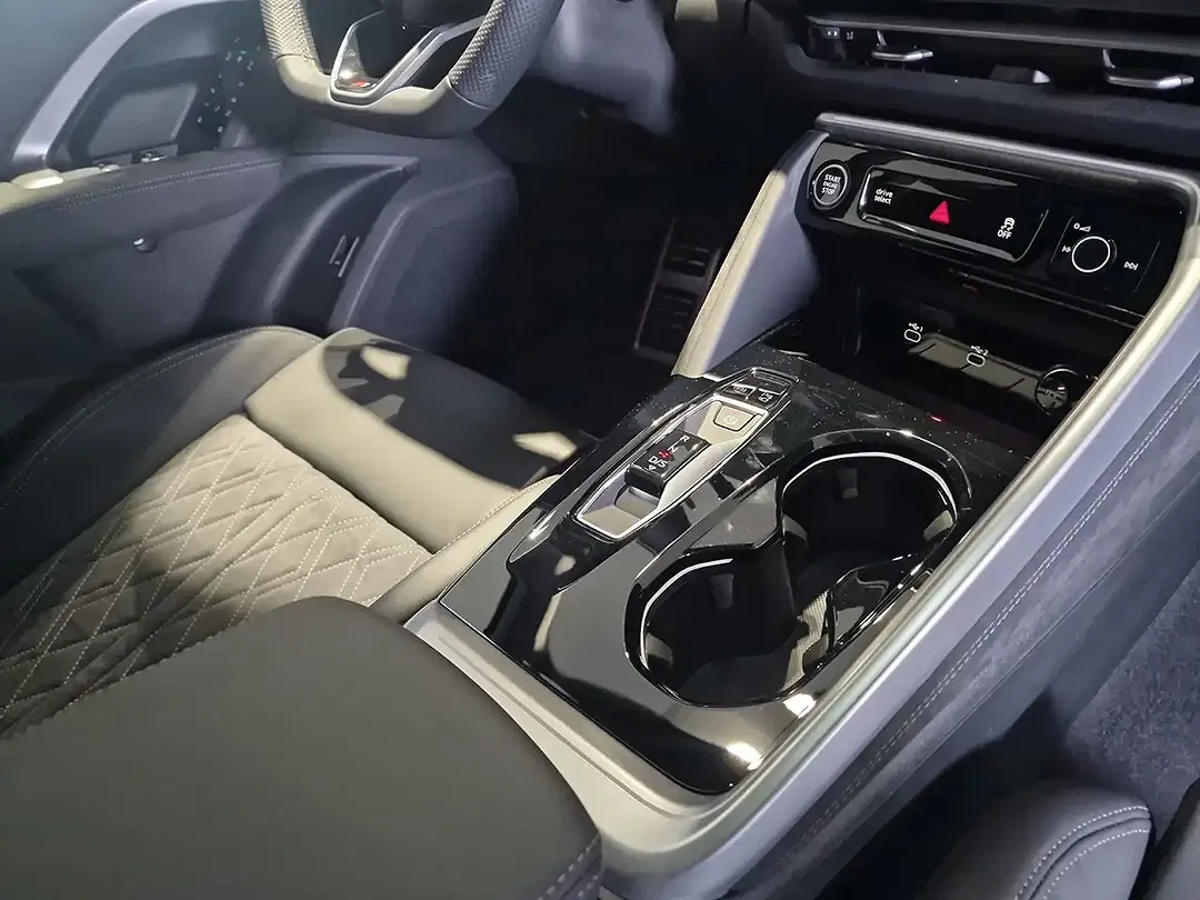 Audi Q5 TDI S tronic quattro - Thumbnail 9