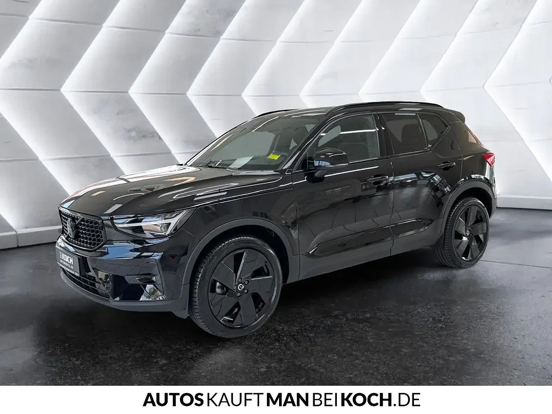Volvo XC40 B3 Ultra Black Edition - Afbeelding 1