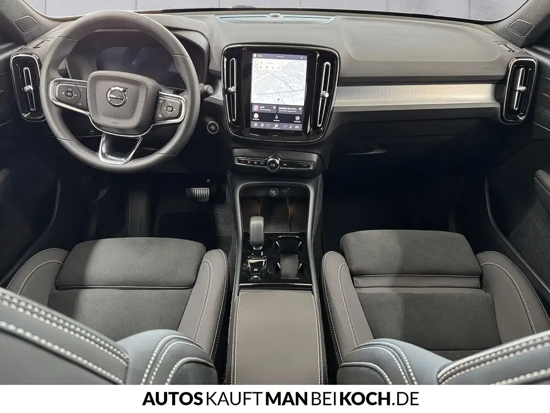 Volvo XC40 B3 Ultra Black Edition - Thumbnail 7