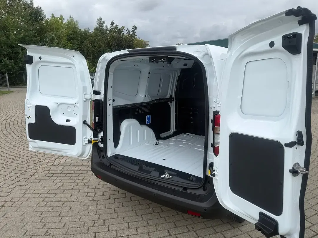 Ford Transit Courier EcoBlue Trend - Thumbnail 22