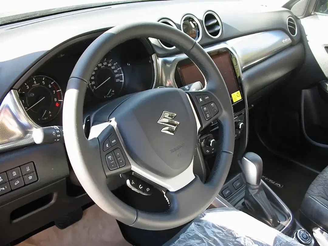 Suzuki Vitara AUT AllGrip - Thumbnail 19
