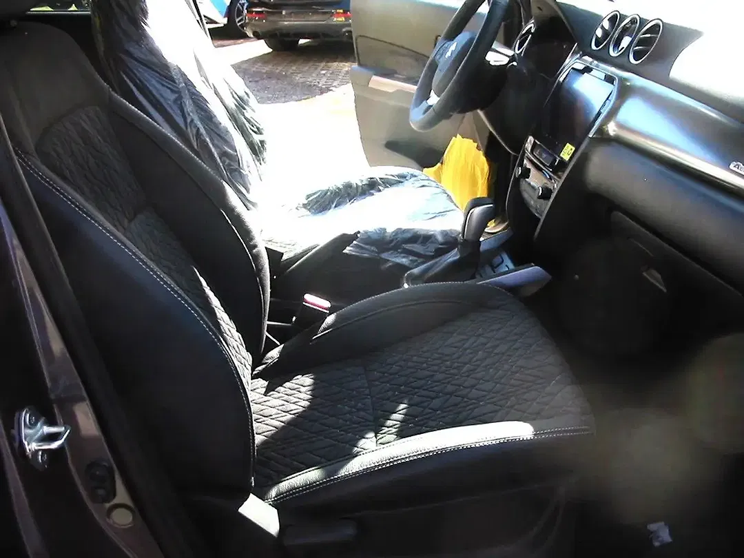 Suzuki Vitara AUT AllGrip - Thumbnail 22