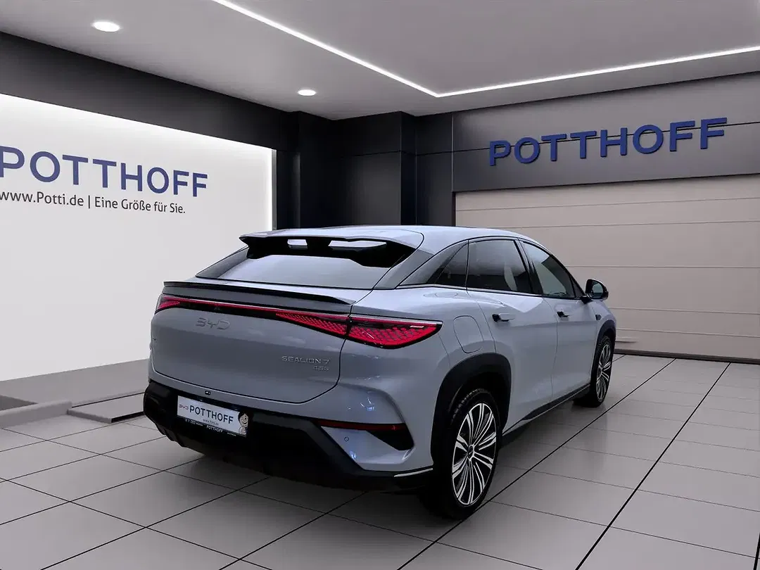 BYD Sealion 7 AWD Design - Thumbnail 6