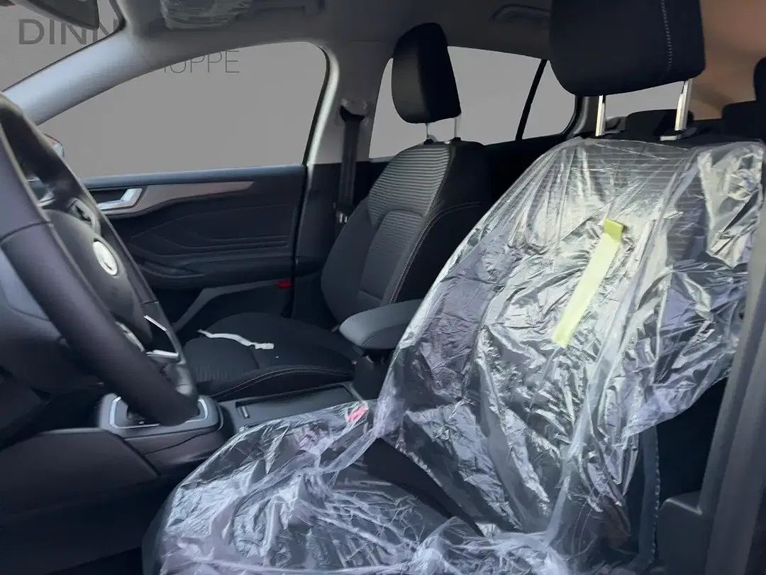 Ford Focus Titanium Edition - Thumbnail 8