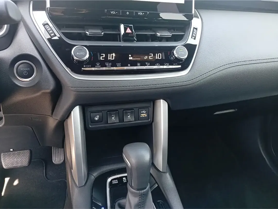 Toyota Corolla Cross - Thumbnail 13