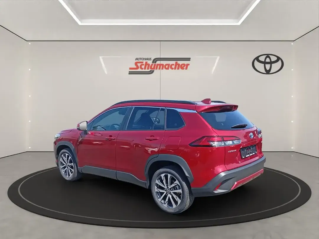 Toyota Corolla Cross - Thumbnail 3