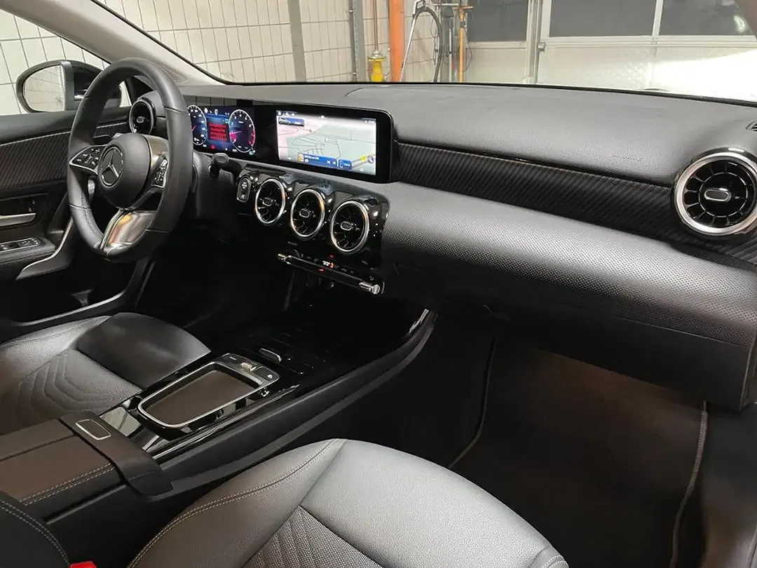 Mercedes-Benz A 200 MBUX Progressive - Thumbnail 18