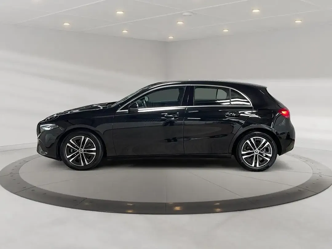 Mercedes-Benz A 200 MBUX Progressive - Thumbnail 3